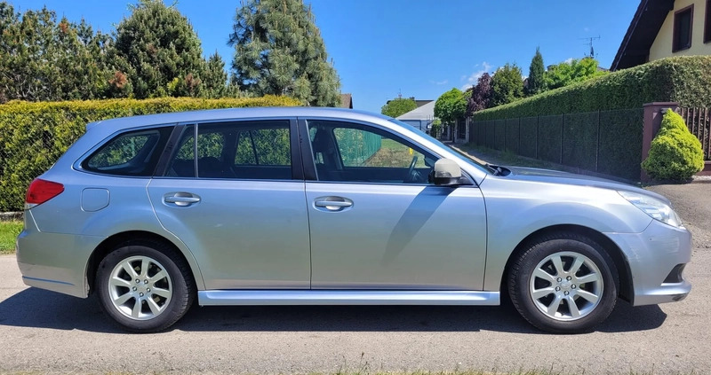 Subaru Legacy cena 24900 przebieg: 180000, rok produkcji 2012 z Zgierz małe 211